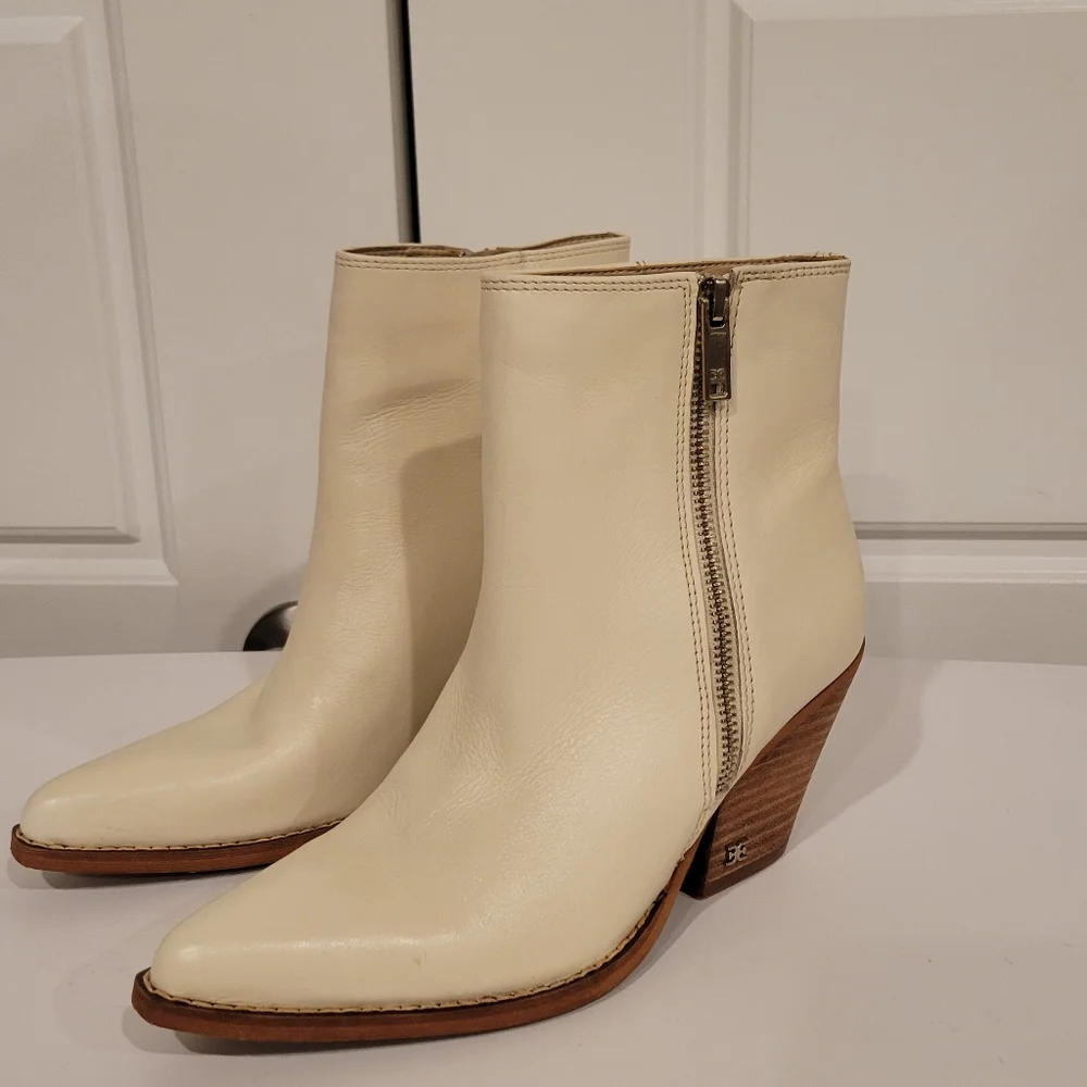 SAM EDELMAN JABE BOOTIE SIZE 5.5 NWOT